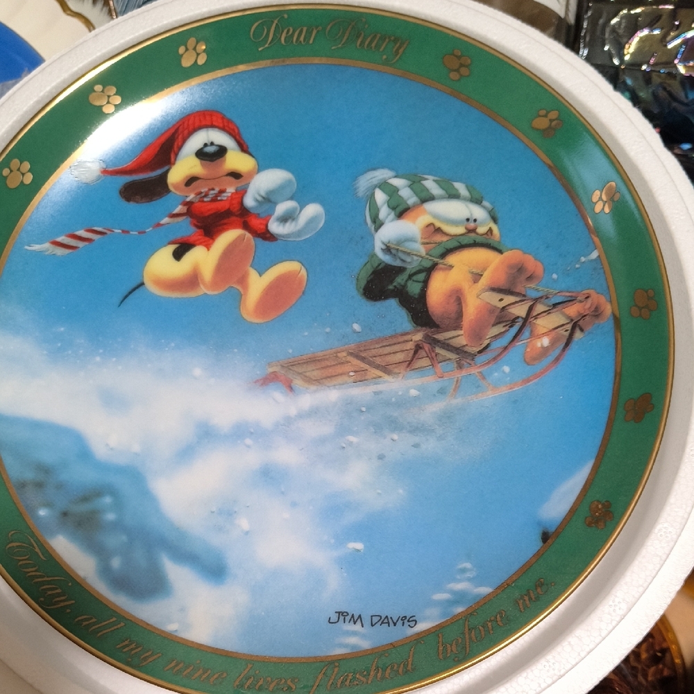 Danbury Mint Collectors Plate featuring Garfield And Odie